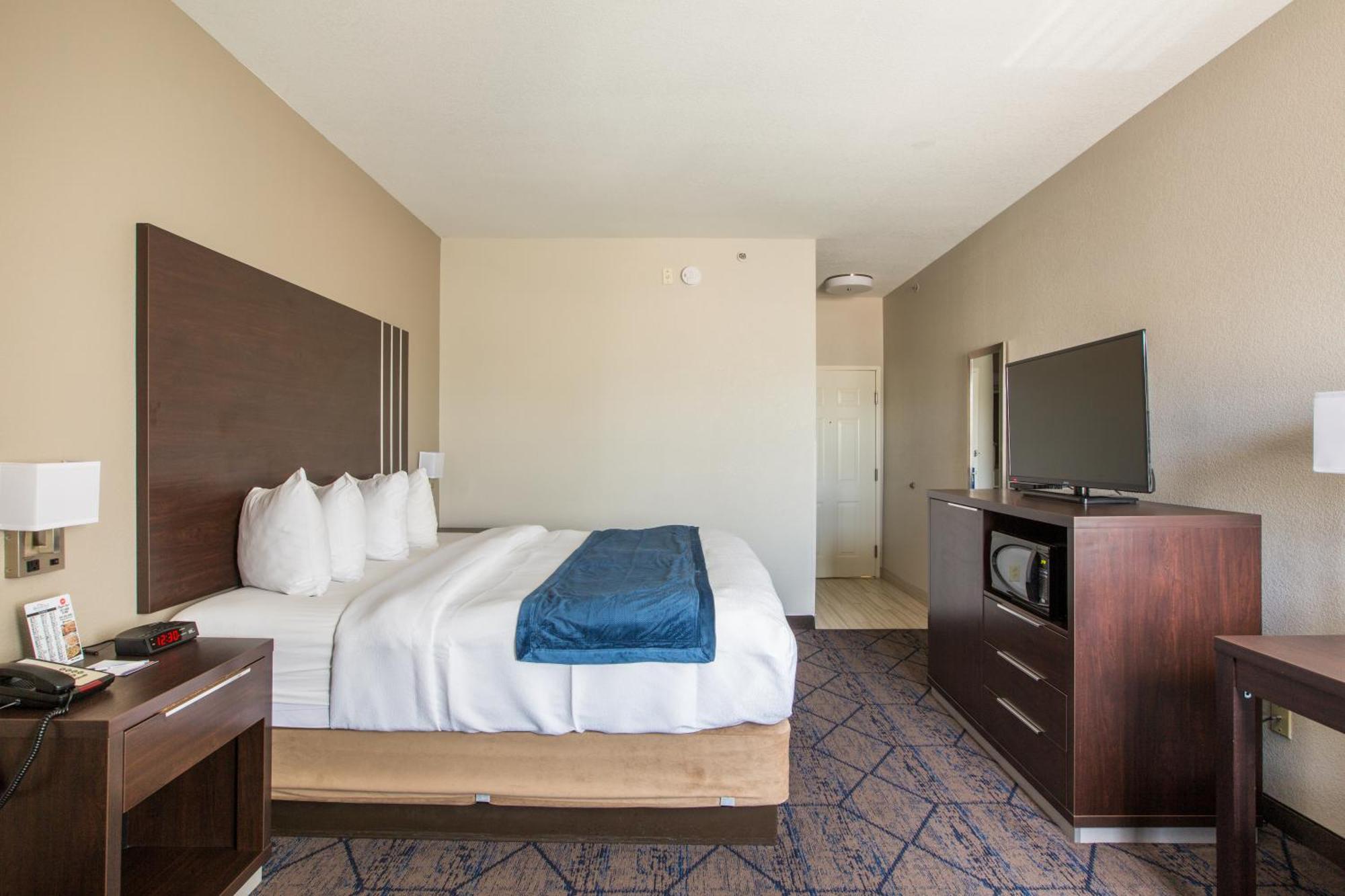 King Room Mobility Access or Non-Smoking