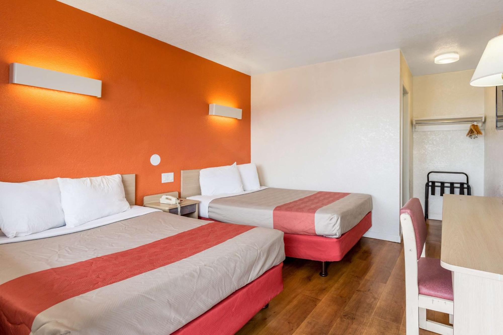 Quadruple Room Non-Smoking