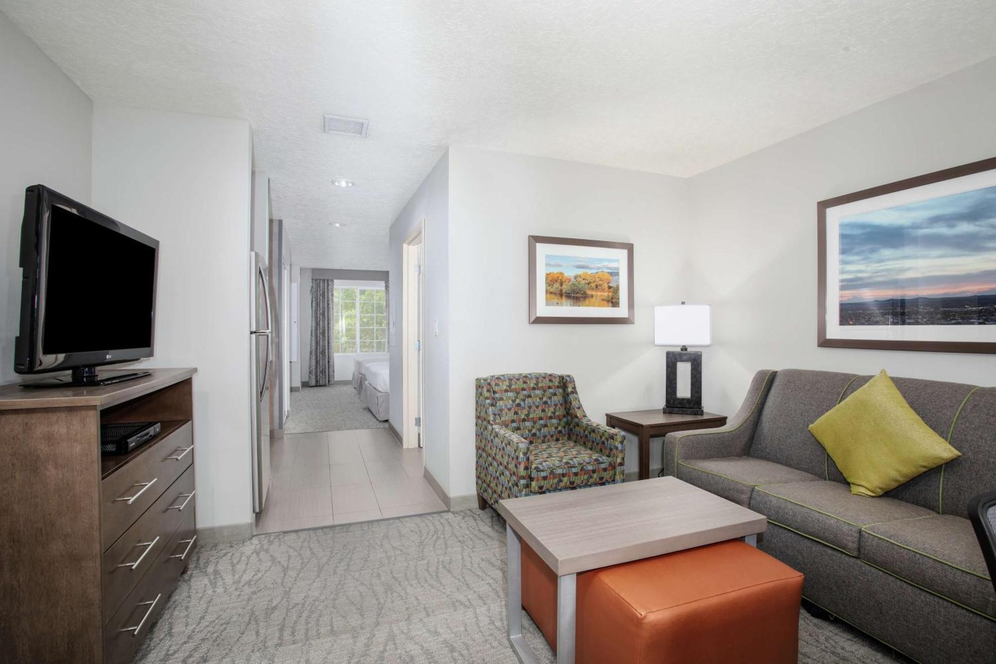 Suite with Two Double Beds - Non-Smoking,1448840704:JPEG
