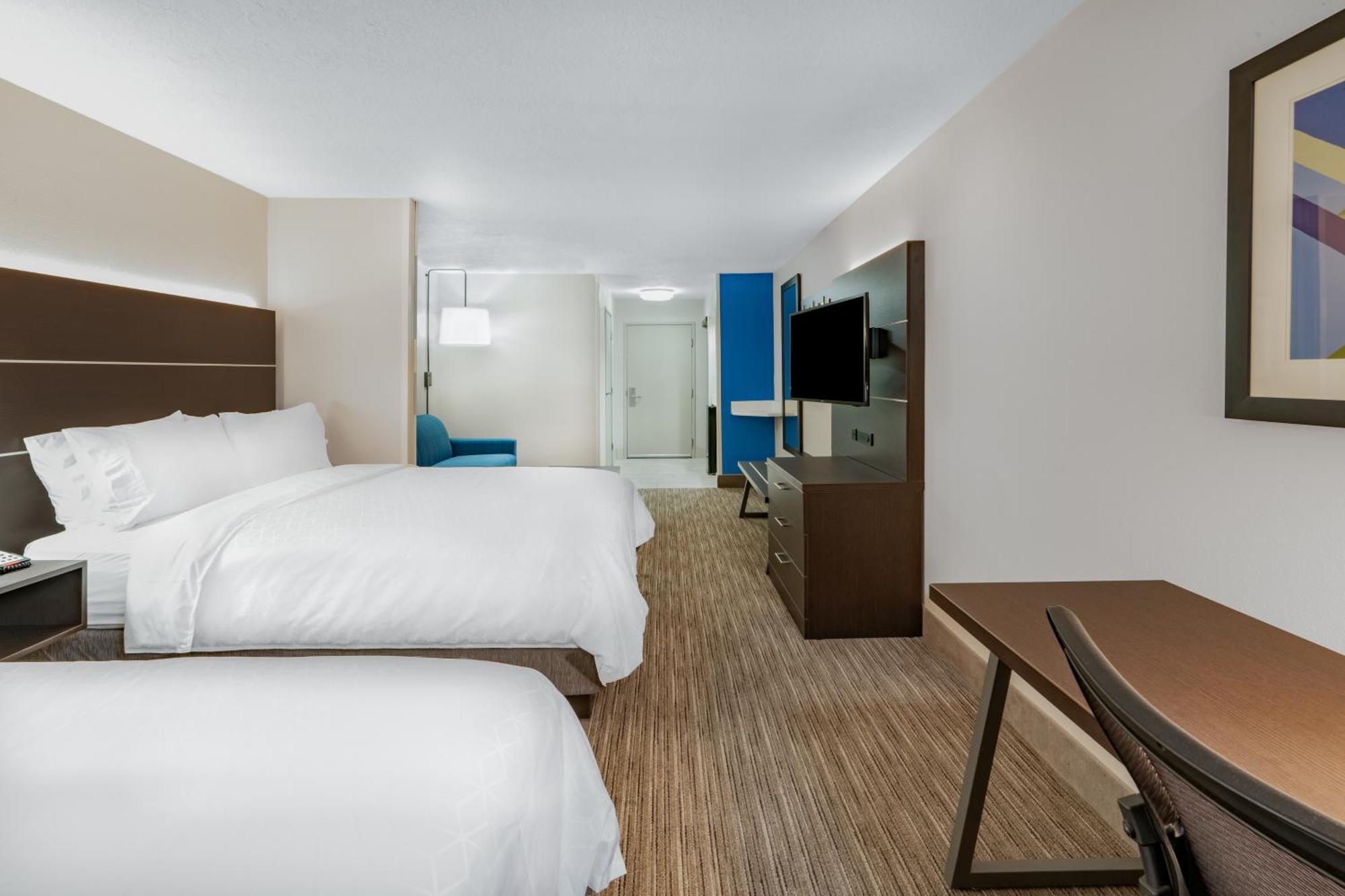 Suite Two Queen Beds