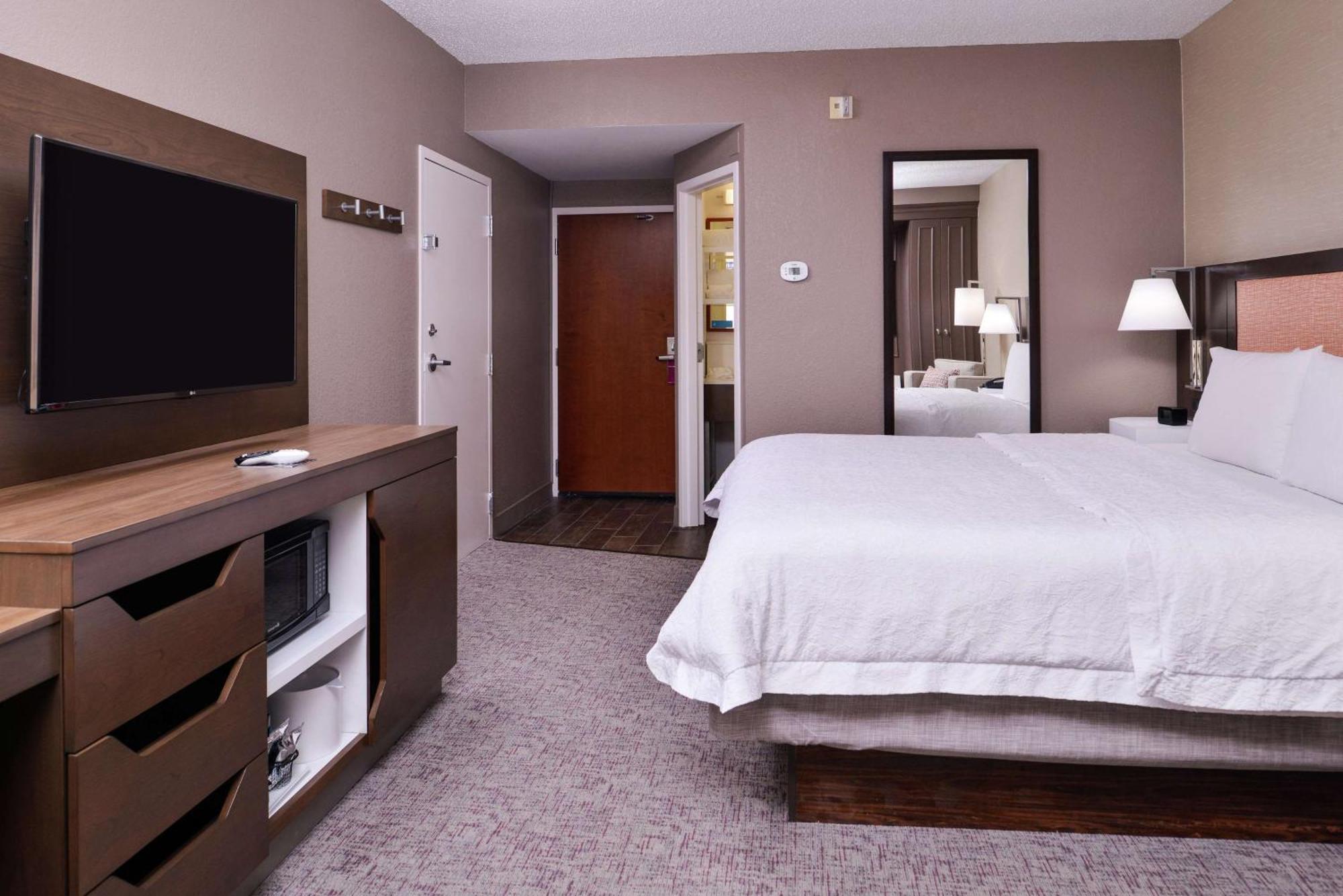 King Room King Bed Non-Smoking
