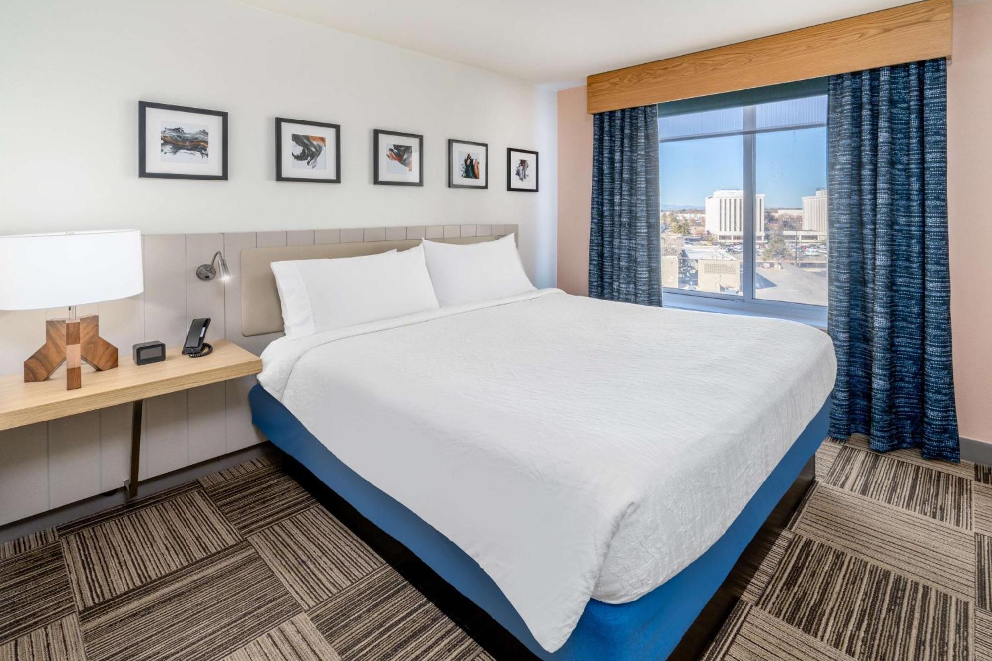 Junior King Suite