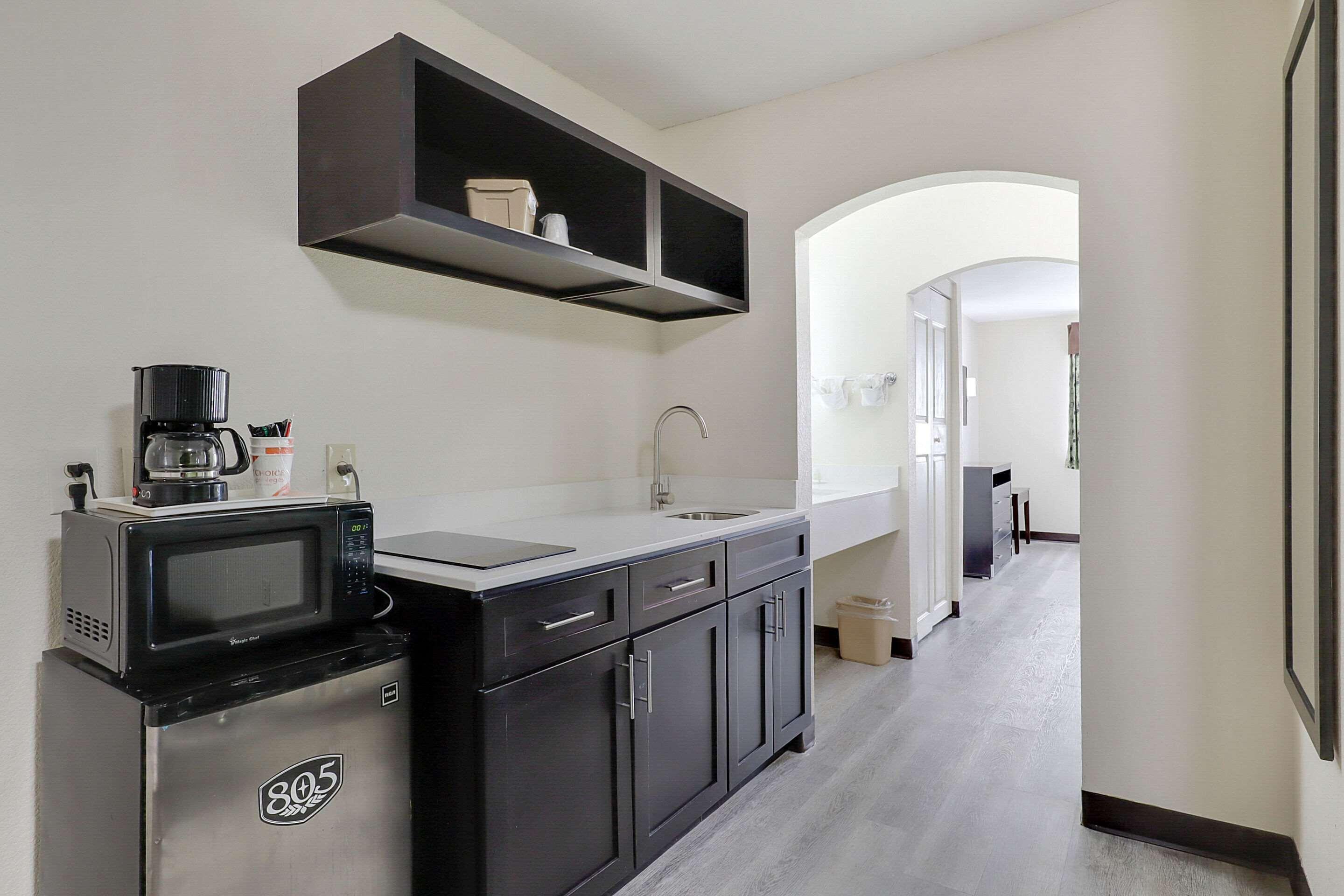 King Suite Accessible or Non-Smoking