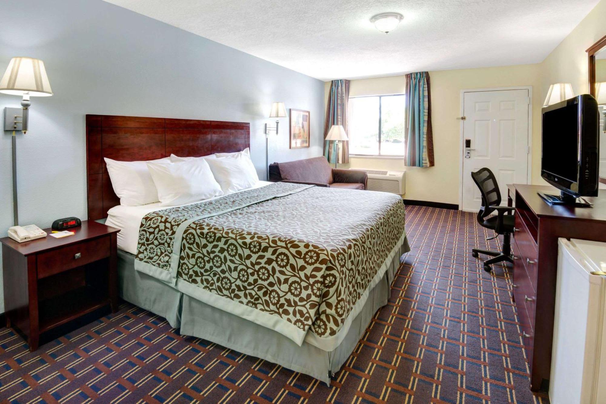 King Room - Non-Smoking