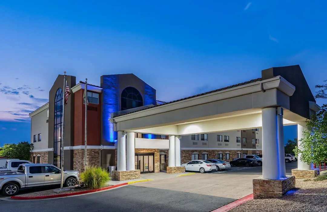 Holiday Inn Express Hotel & Suites Albuquerque - North Balloon Fiesta Park By Ihg-1