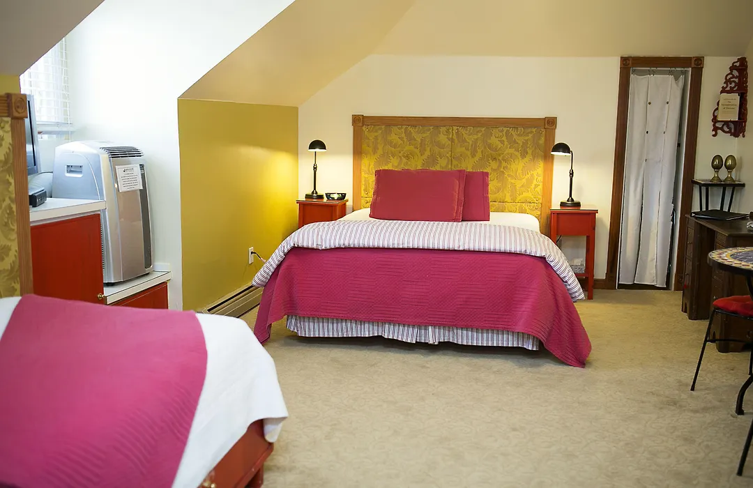 El Cuervo Abq Guest Rooms-1