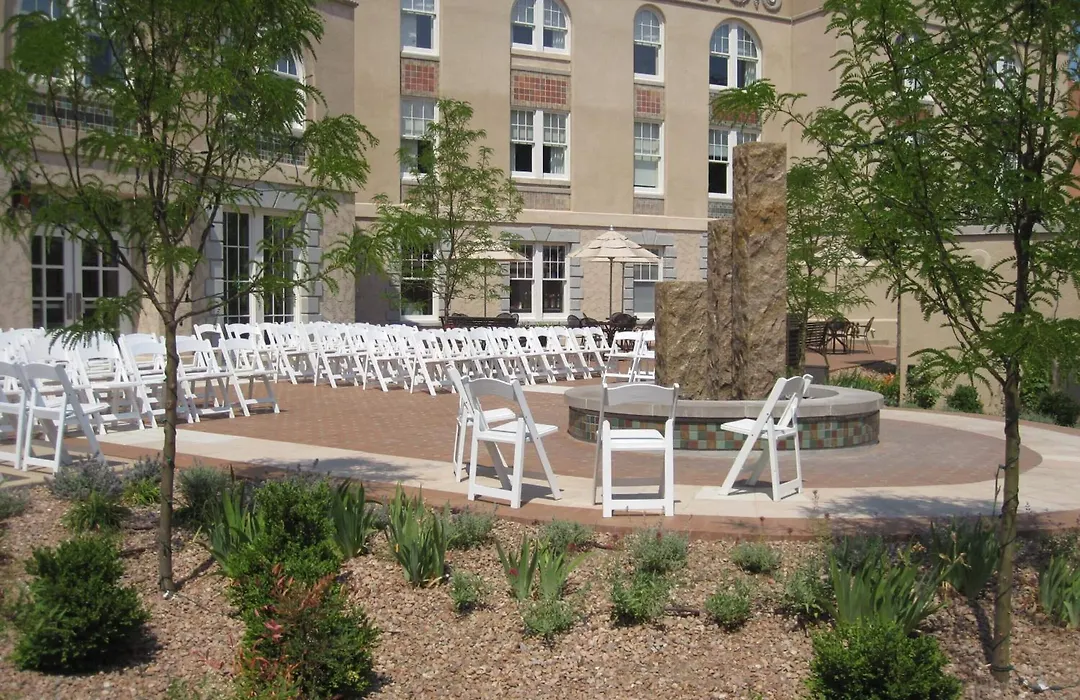 Hotel Parq Central Albuquerque-1