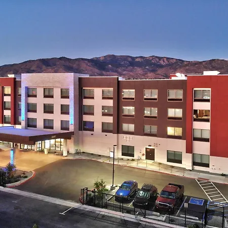 Holiday Inn Express & Suites - Albuquerque East By Ihg-2