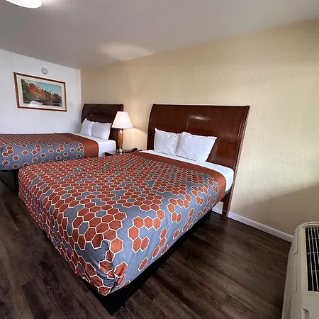 Desert Sands Inn & Suites-3