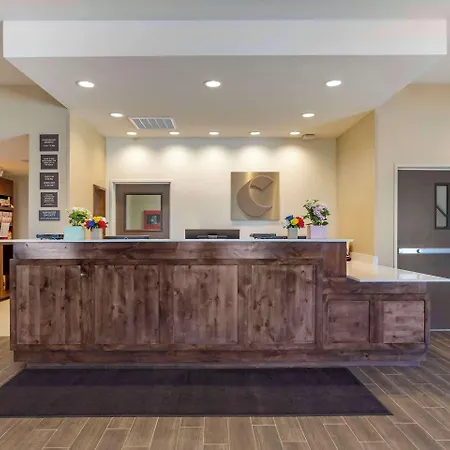 Comfort Suites Albuquerque Airport-2