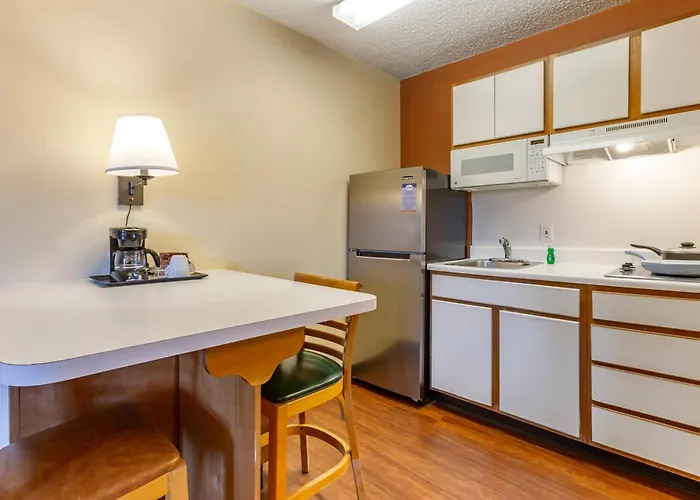 Suburban Studios Albuquerque Uptown