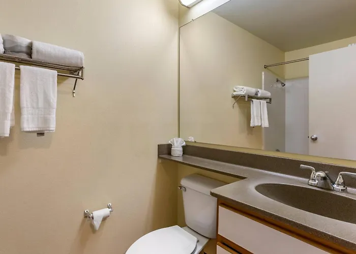 Suburban Studios Albuquerque Uptown