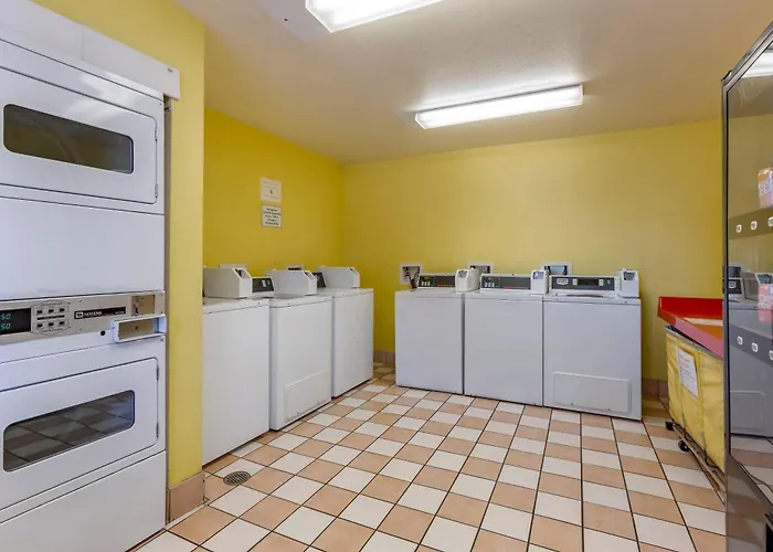 Suburban Studios Albuquerque Uptown
