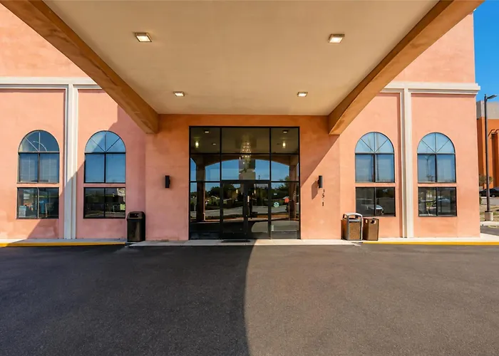 Quality Suites Albuquerque Airport